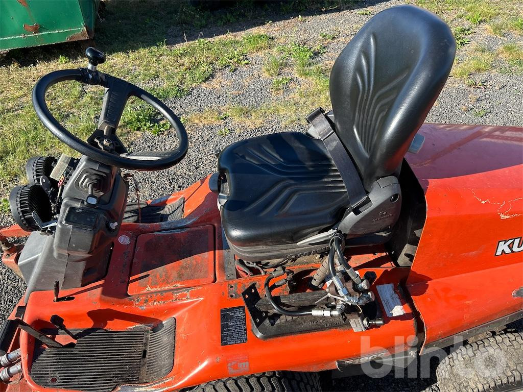 Garden mower Kubota F1900 4WD: picture 15