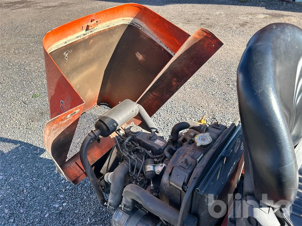 Garden mower Kubota F1900 4WD: picture 10