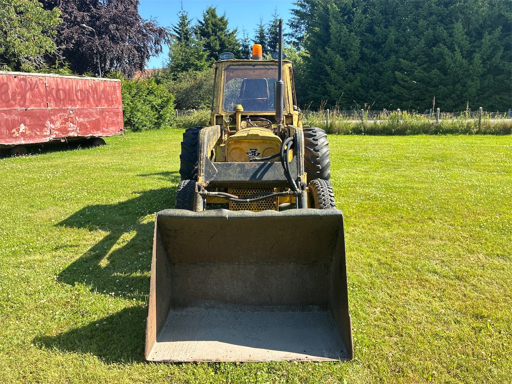 Massey Ferguson 203 - Backhoe loader: picture 2 Massey Ferguson 203 - Backhoe loader: picture 2