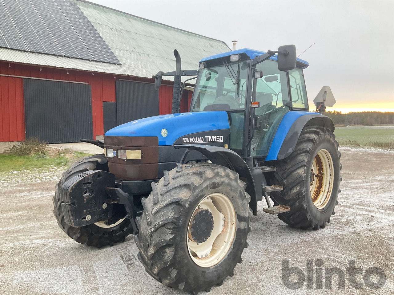 NEW HOLLAND TM150 4WD - Farm tractor: picture 2 NEW HOLLAND TM150 4WD - Farm tractor: picture 2