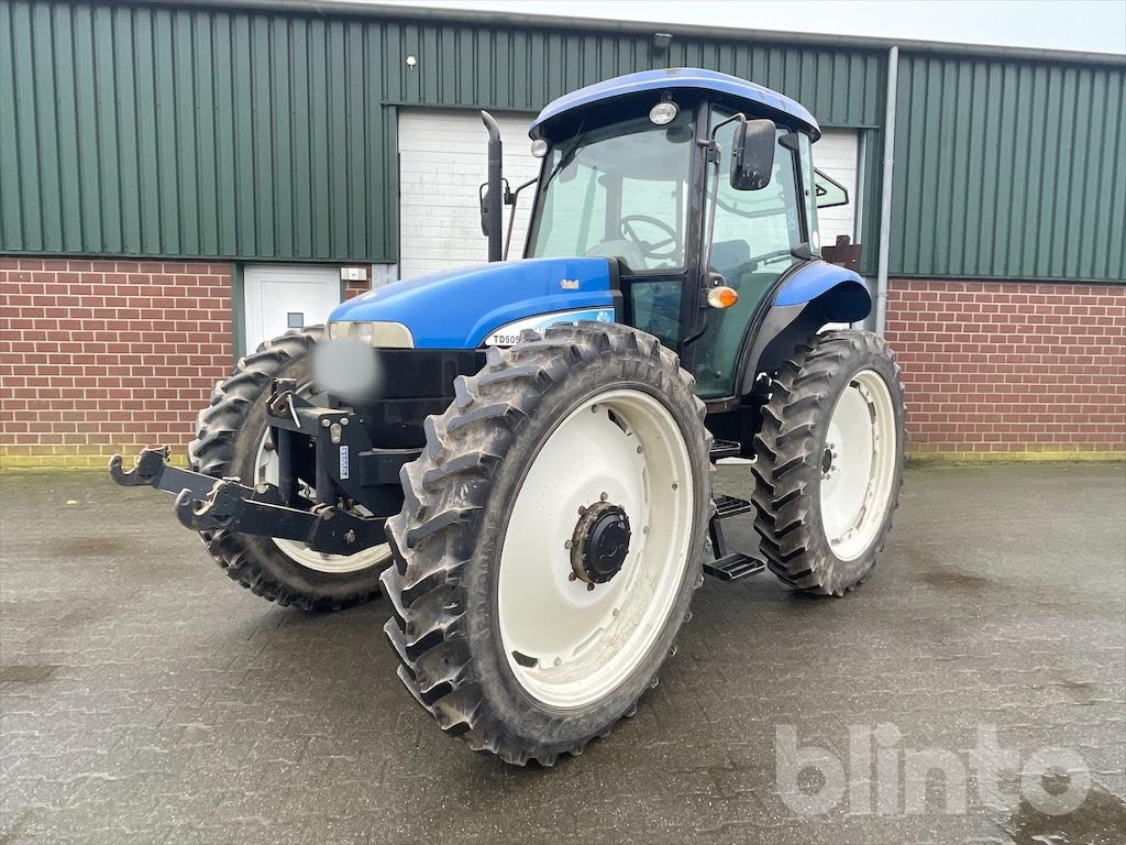 New Holland TD5050 (2010) - Farm tractor: picture 1 New Holland TD5050 (2010) - Farm tractor: picture 1