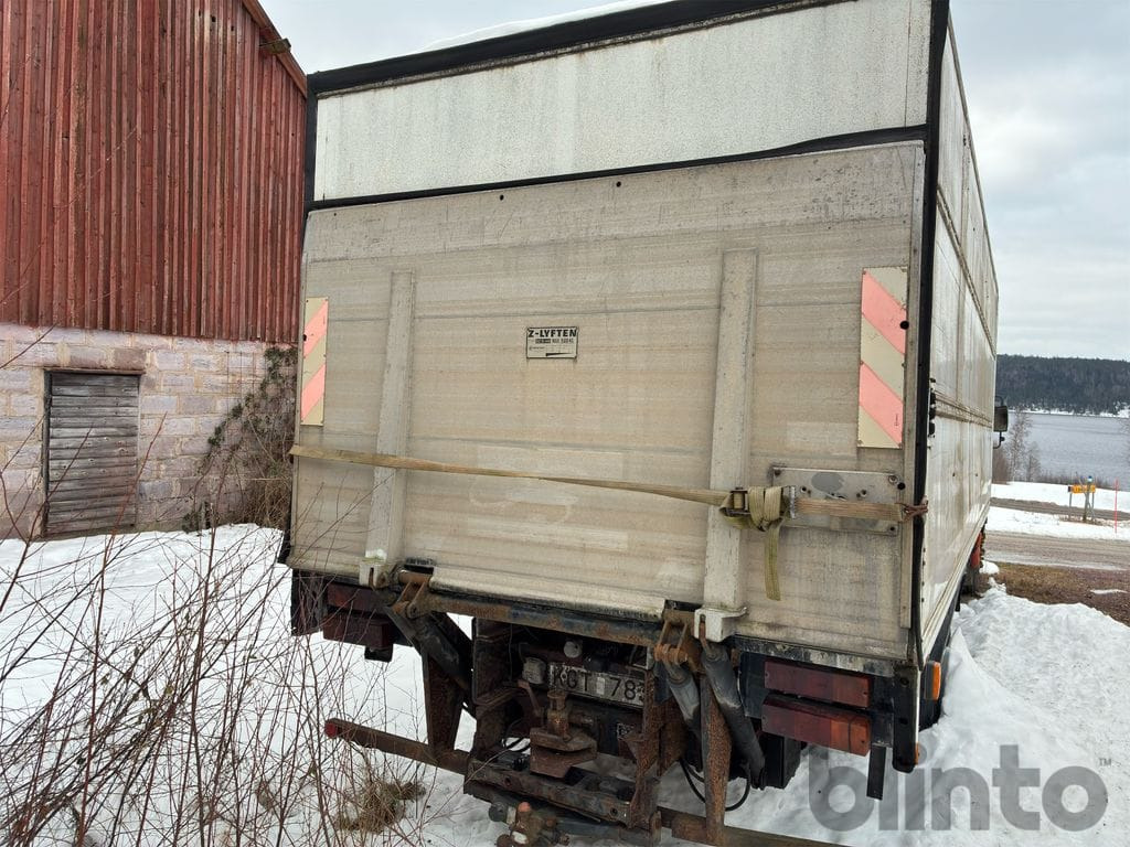 SCANIA P82M 4X2 58 - Refrigerator truck: picture 4 SCANIA P82M 4X2 58 - Refrigerator truck: picture 4