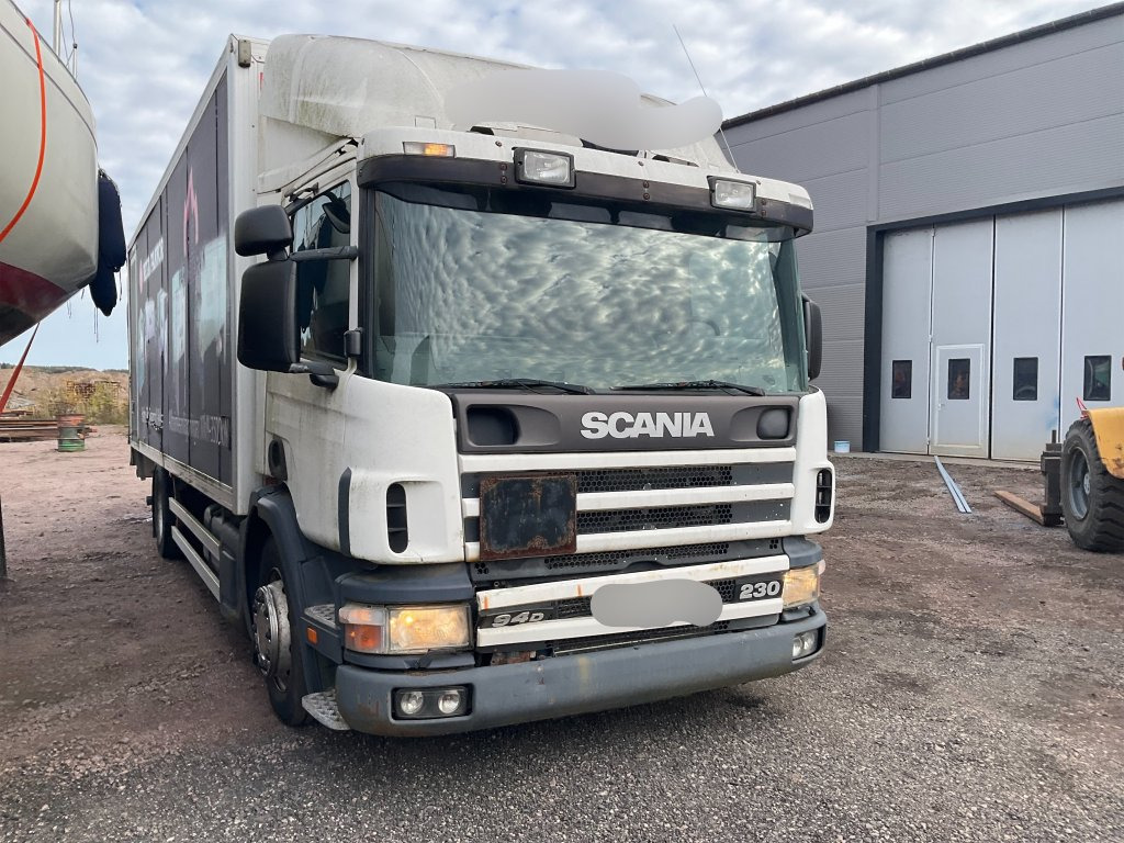 SCANIA P94DB4X2LB230 - Box truck: picture 2 SCANIA P94DB4X2LB230 - Box truck: picture 2