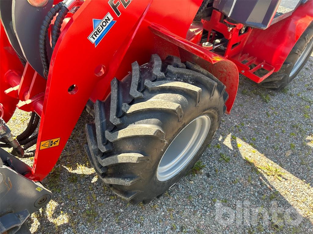 Skid steer loader Trejon Flexitrac 1126: picture 9