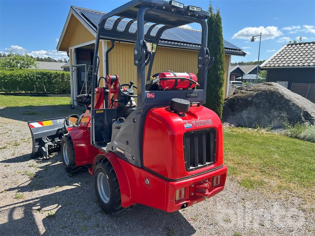 Skid steer loader Trejon Flexitrac 1126: picture 7