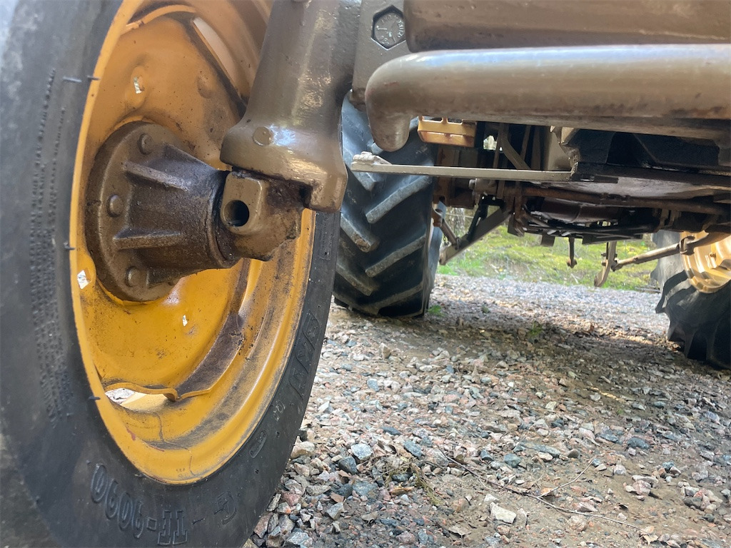 Farm tractor VALMET 502: picture 39