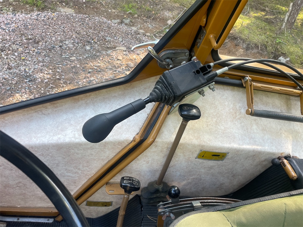 Farm tractor VALMET 502: picture 47
