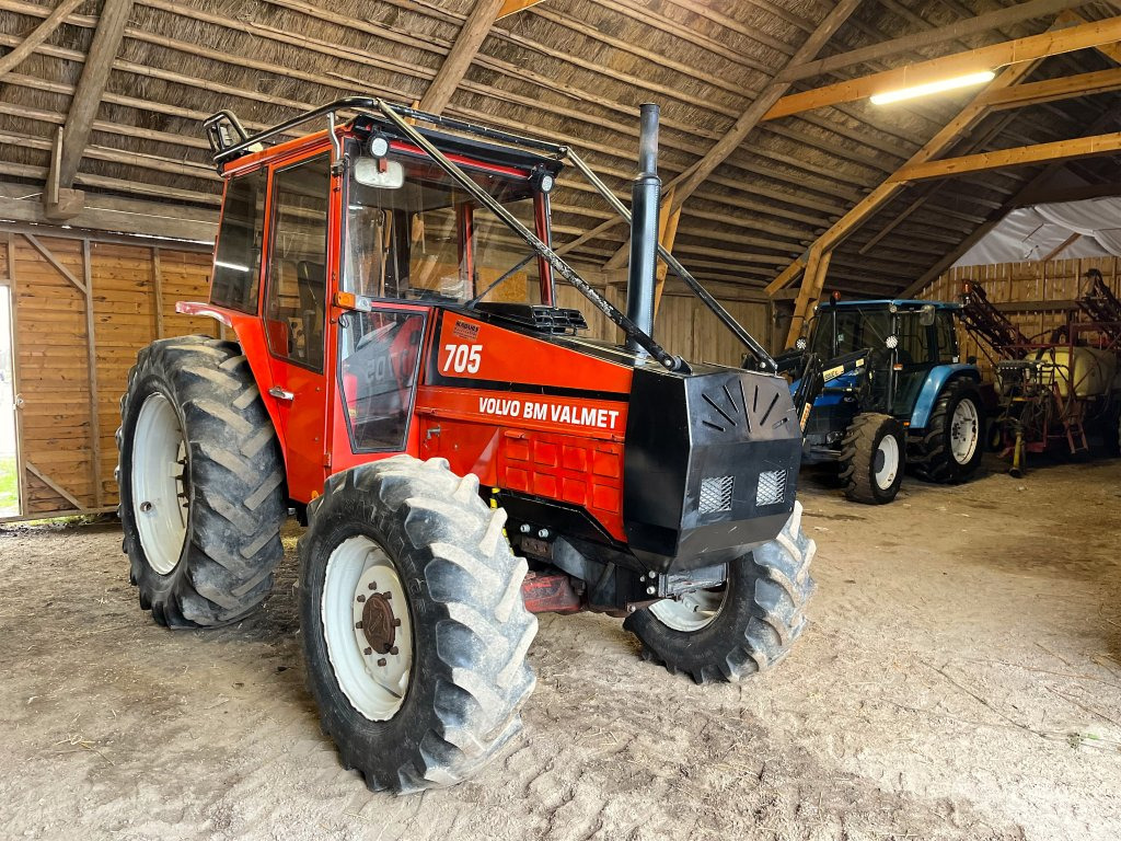 VALMET 705-4 - Forestry tractor: picture 3 VALMET 705-4 - Forestry tractor: picture 3