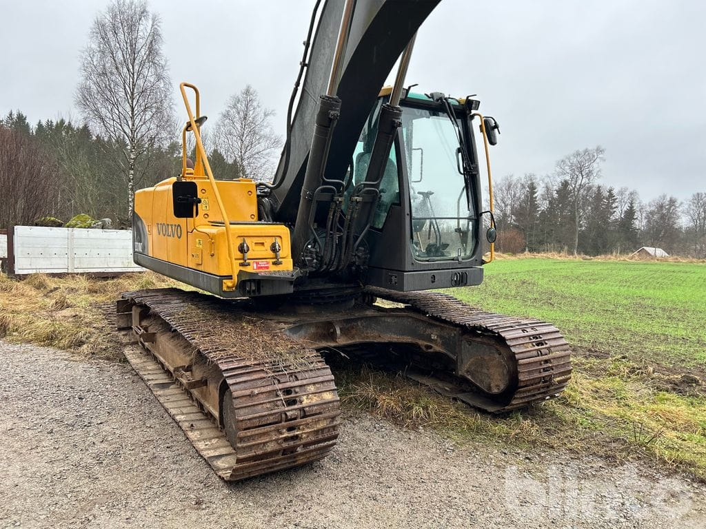 VOLVO A25 samt EC 210CL - Crawler excavator, Articulated dumper: picture 4 VOLVO A25 samt EC 210CL - Crawler excavator, Articulated dumper: picture 4