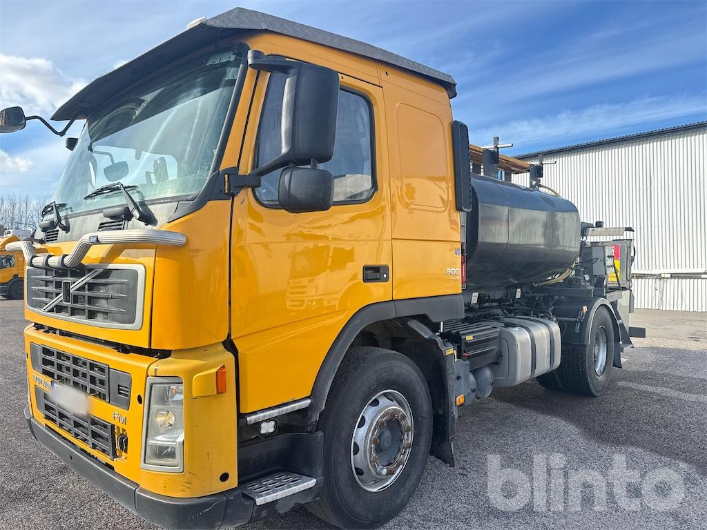 VOLVO FM 300-380 42 JMNL - Tanker truck, Municipal/ Special vehicle: picture 1 VOLVO FM 300-380 42 JMNL - Tanker truck, Municipal/ Special vehicle: picture 1