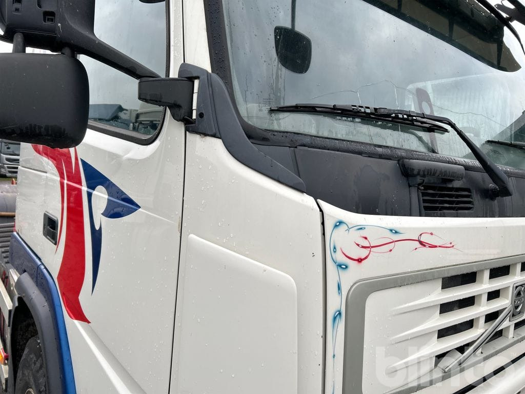 Hook lift truck VOLVO FM 400 6X2: picture 45