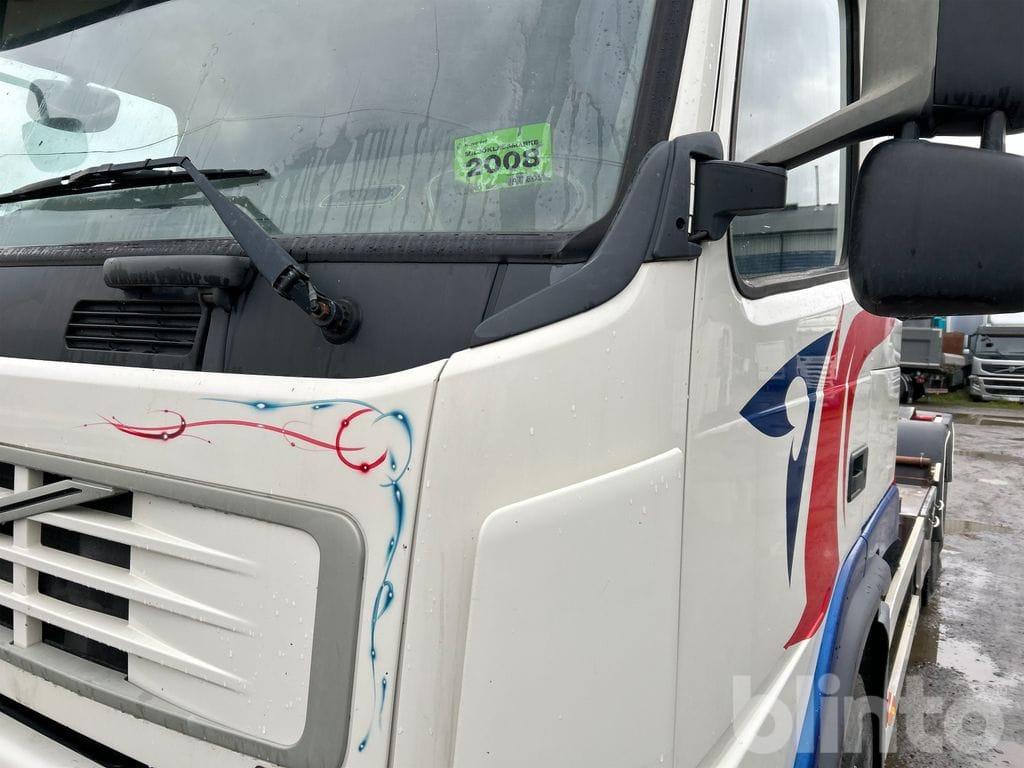 Hook lift truck VOLVO FM 400 6X2: picture 36