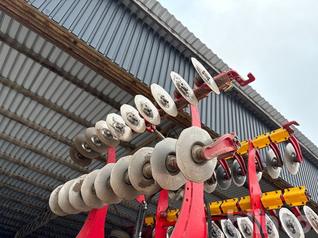 Disc harrow Väderstad Carrier 650: picture 33