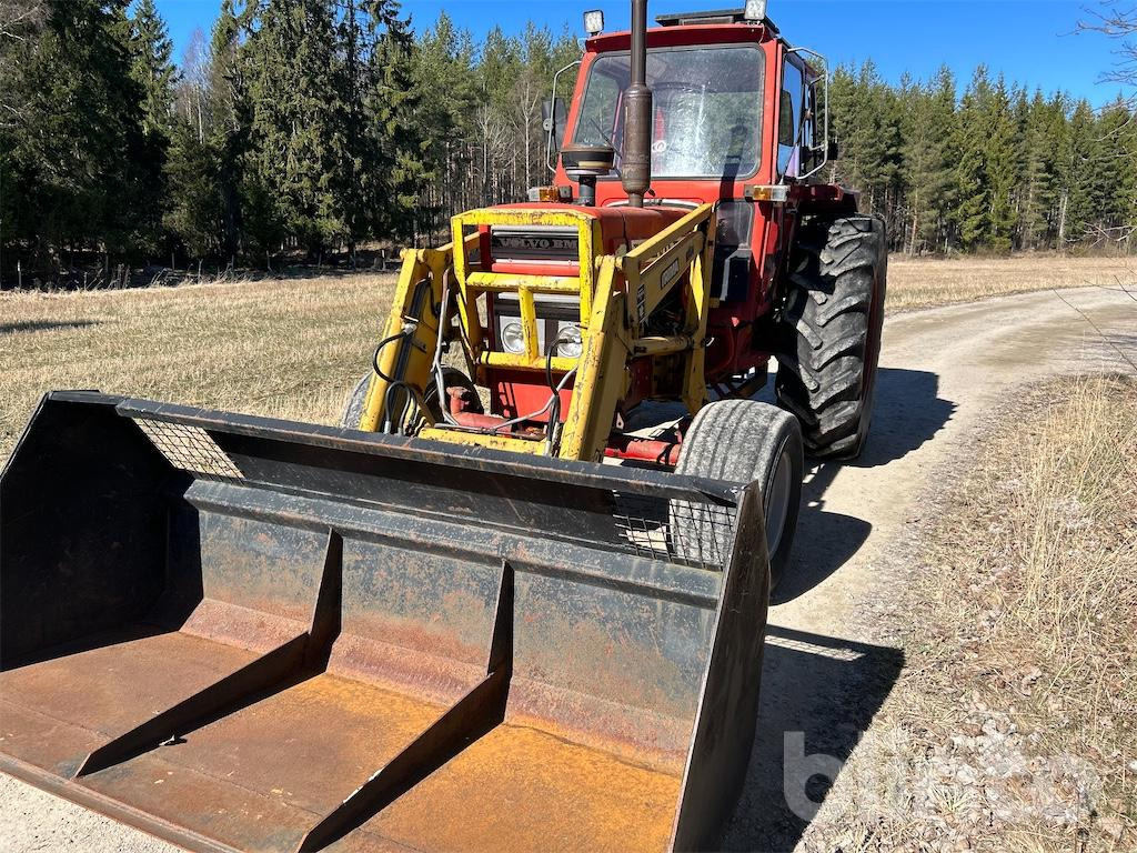 Volvo BM T 700 - Farm tractor: picture 1 Volvo BM T 700 - Farm tractor: picture 1
