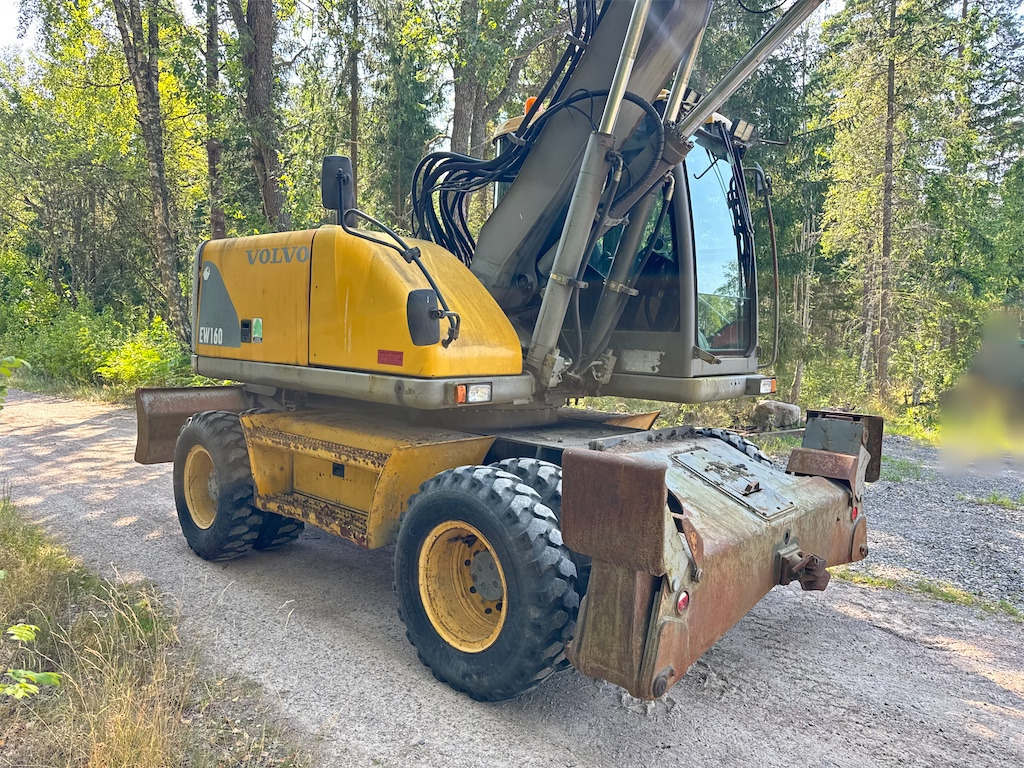 Wheel excavator Volvo EW160A: picture 6