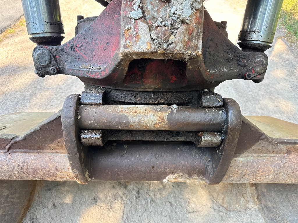 Wheel excavator Volvo EW160A: picture 18