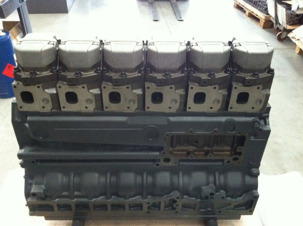 MOTORE MAN D2866LUH27 - 260CV - EURO 3 - BUS - Engine for Bus: picture 2 MOTORE MAN D2866LUH27 - 260CV - EURO 3 - BUS - Engine for Bus: picture 2
