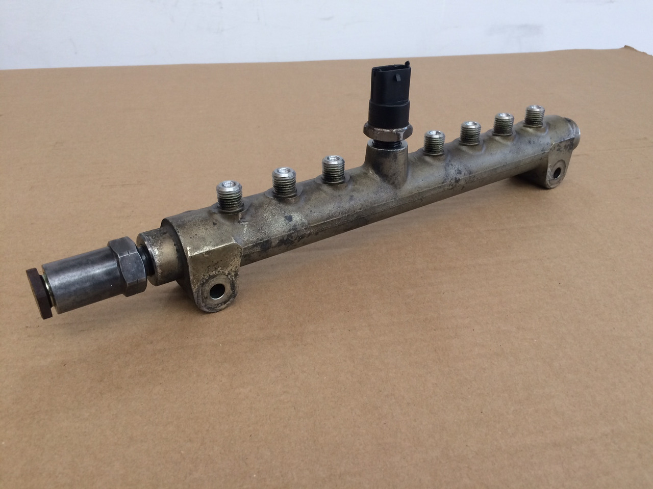 TUBO PRESSIONE COMMON RAIL MAN 51103116062 - Fuel processing/ Fuel delivery: picture 3 TUBO PRESSIONE COMMON RAIL MAN 51103116062 - Fuel processing/ Fuel delivery: picture 3