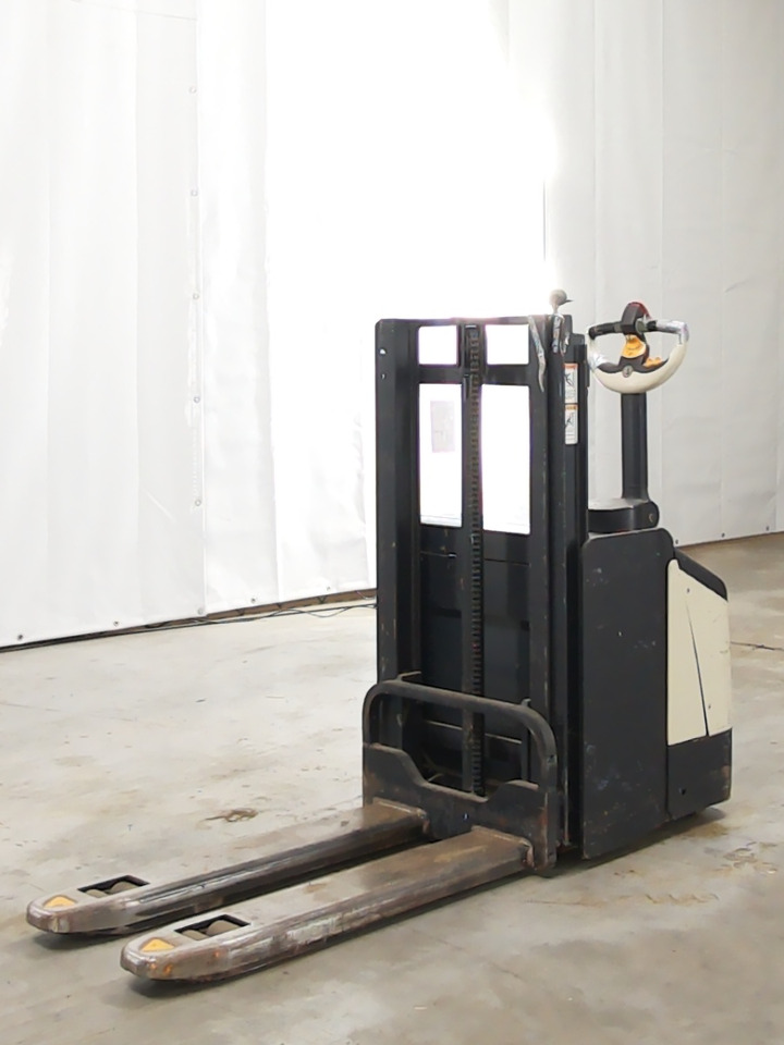 Crown WD2330S - Stacker: picture 1 Crown WD2330S - Stacker: picture 1