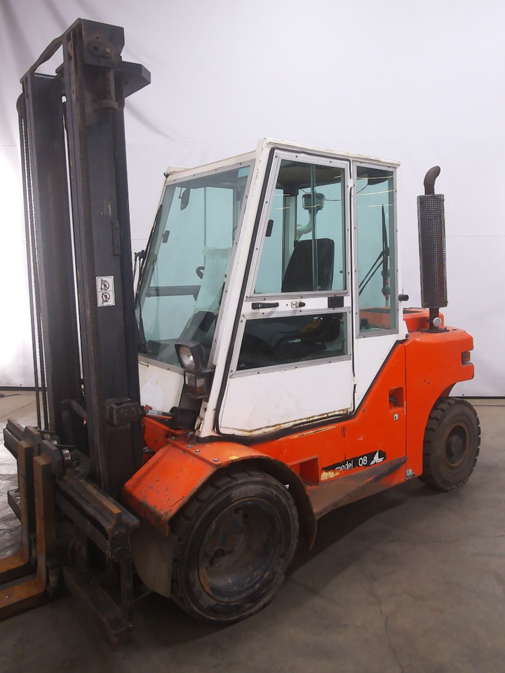 Dantruck 4508 - Diesel forklift: picture 1 Dantruck 4508 - Diesel forklift: picture 1