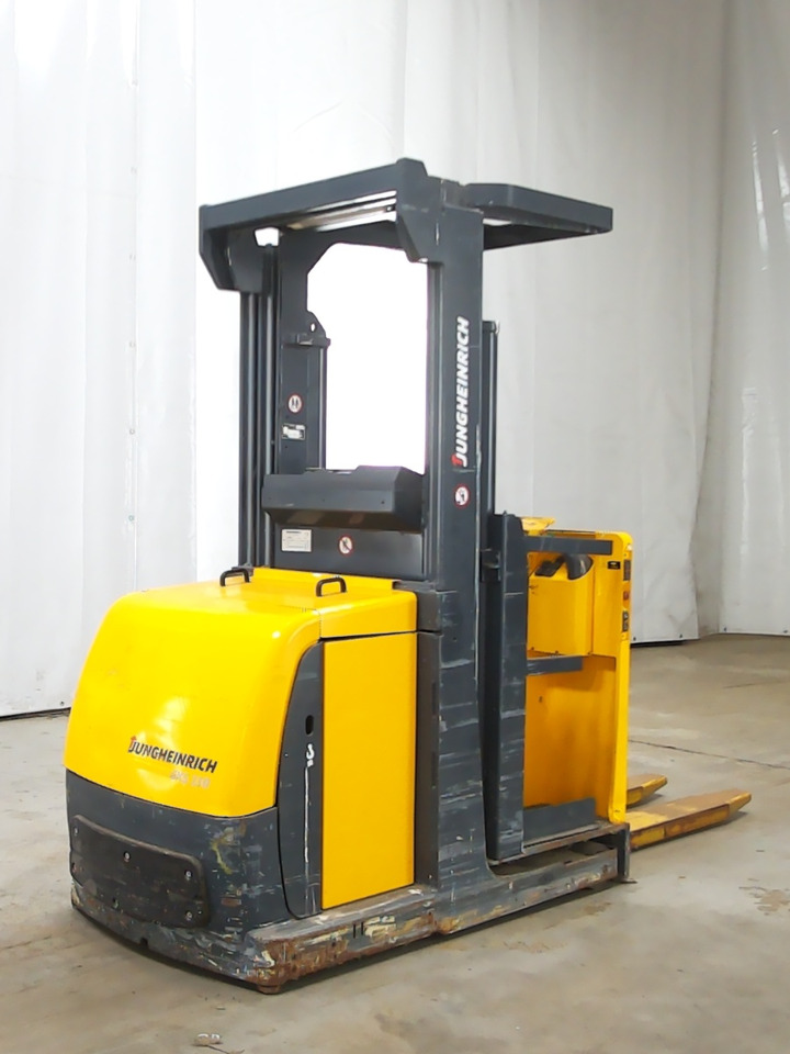 JUNGHEINRICH EKS110Z280ZZ120 - Order picker: picture 1 JUNGHEINRICH EKS110Z280ZZ120 - Order picker: picture 1