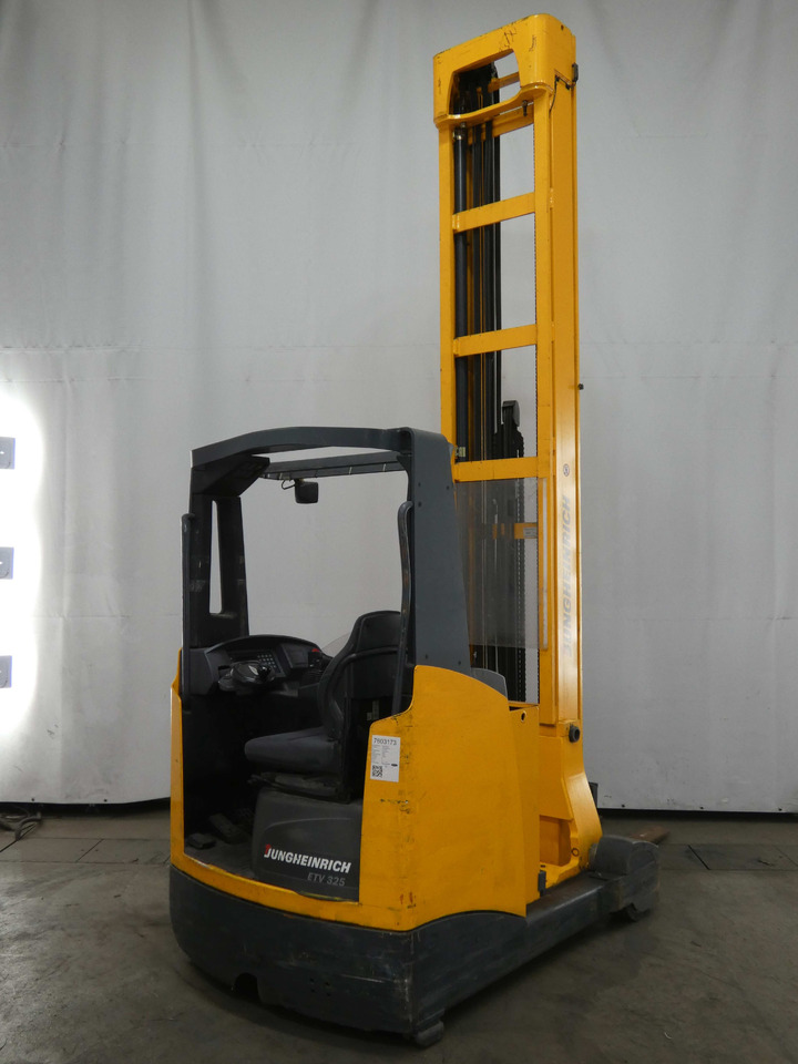Jungheinrich ETV325 - Reach truck: picture 2 Jungheinrich ETV325 - Reach truck: picture 2