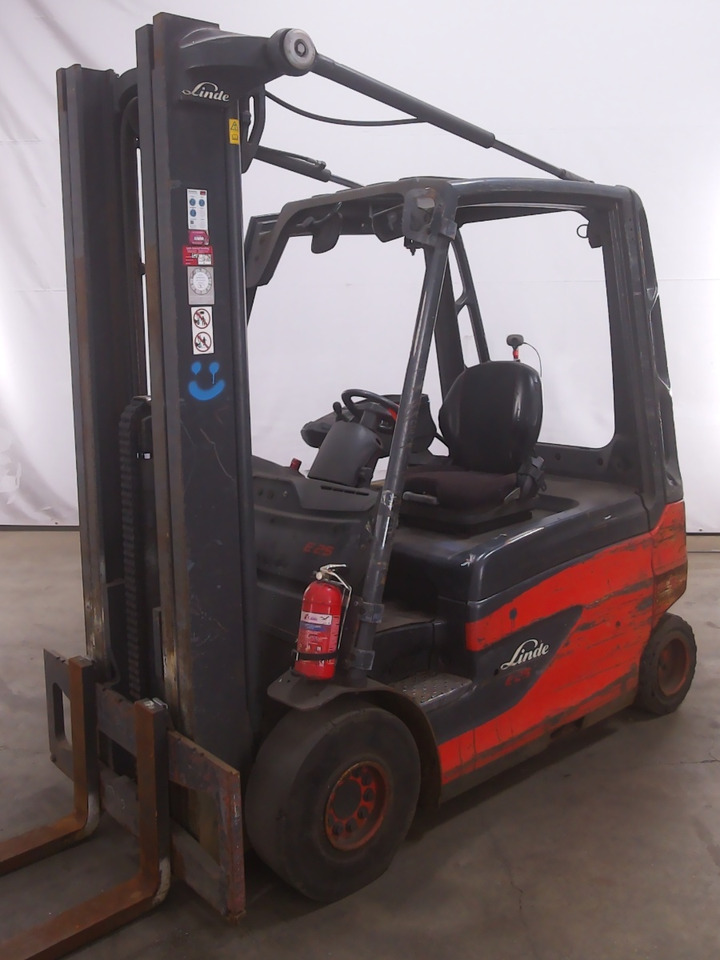 Linde E25 - Electric forklift: picture 1 Linde E25 - Electric forklift: picture 1