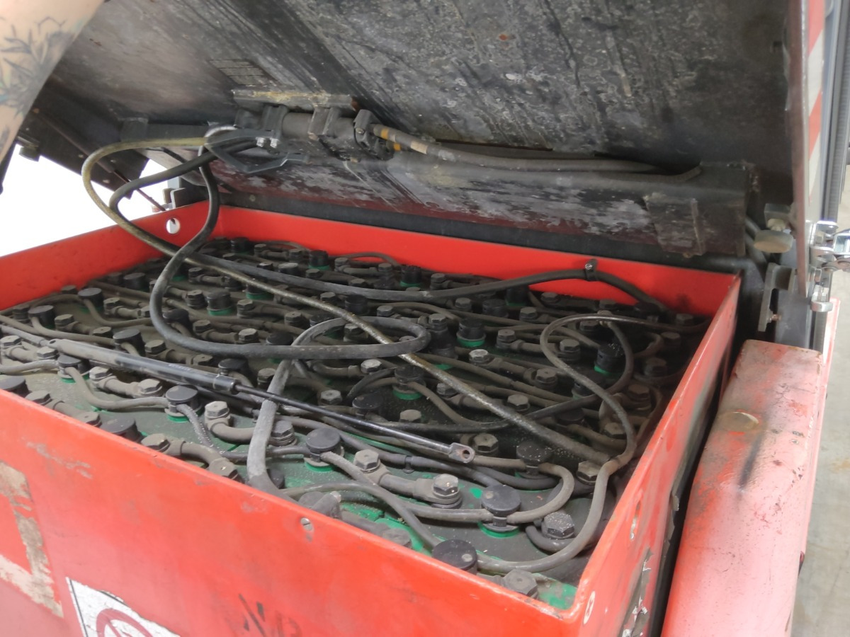 Linde E35P - Electric forklift: picture 4 Linde E35P - Electric forklift: picture 4