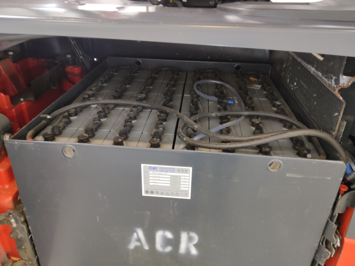 Linde E45HL-01/600 - Electric forklift: picture 4 Linde E45HL-01/600 - Electric forklift: picture 4