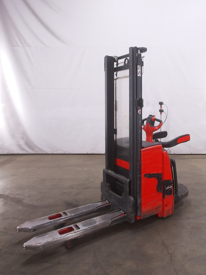 Linde L14AP - Stacker: picture 1 Linde L14AP - Stacker: picture 1