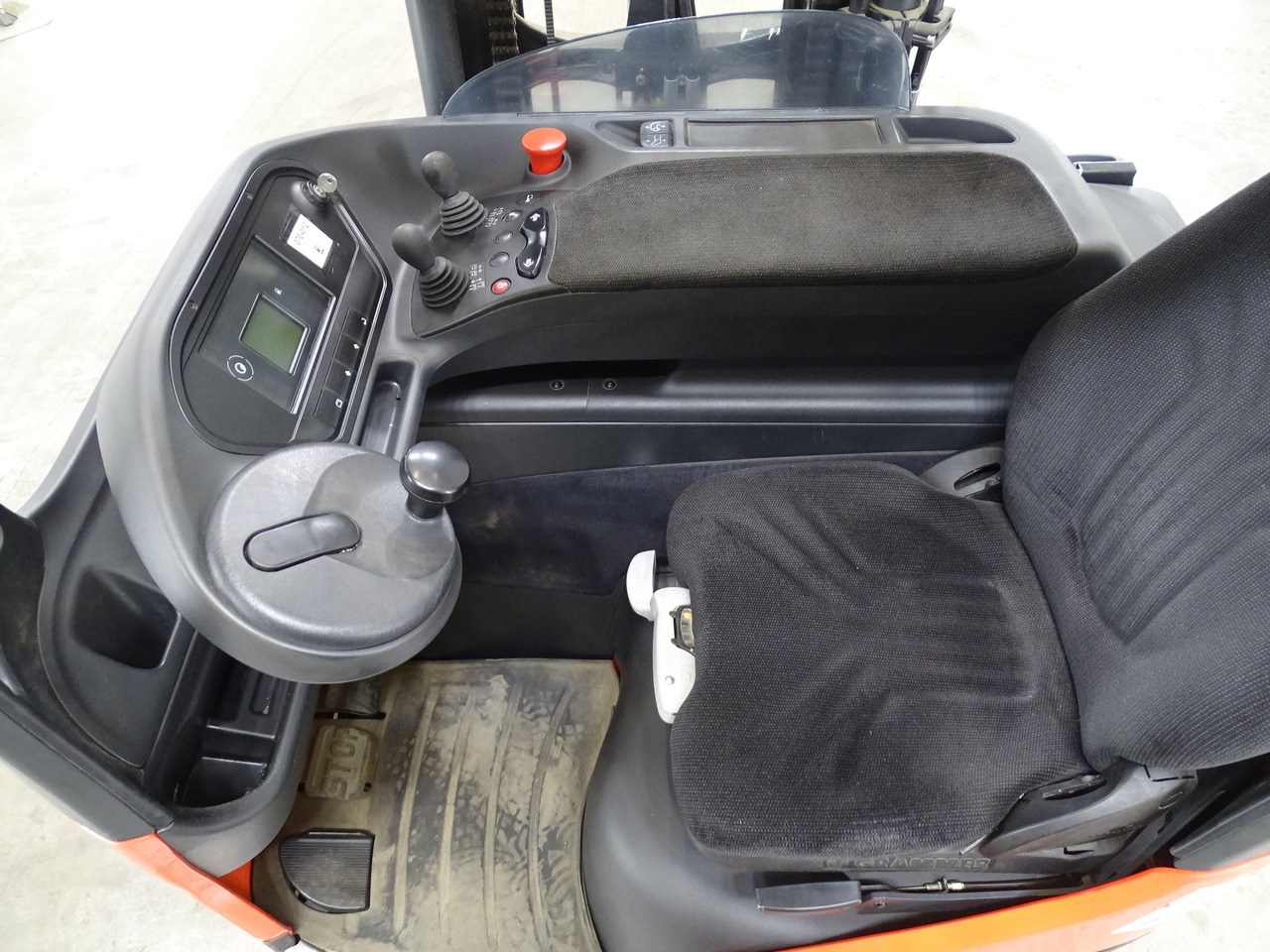 Linde R12B-01 - Reach truck: picture 3 Linde R12B-01 - Reach truck: picture 3