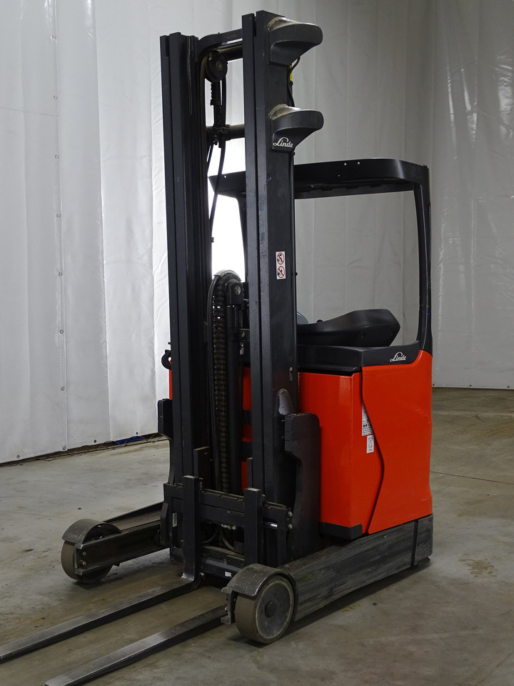 Linde R12B-01 - Reach truck: picture 1 Linde R12B-01 - Reach truck: picture 1