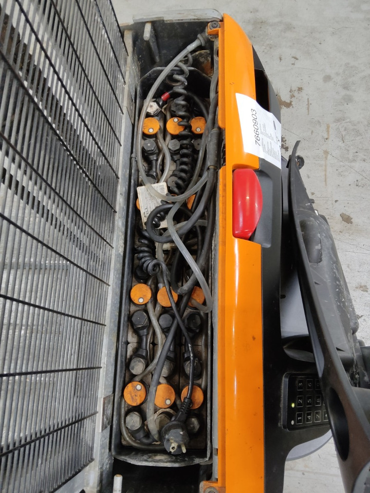 STILL EXV10 - Stacker: picture 4 STILL EXV10 - Stacker: picture 4