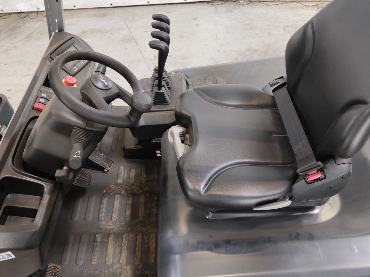 STILL RCE25 - Electric forklift: picture 3 STILL RCE25 - Electric forklift: picture 3