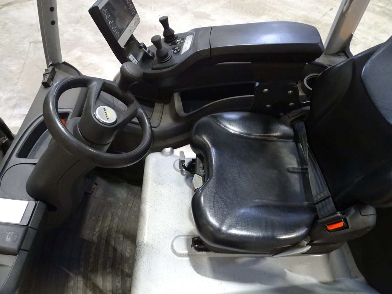 STILL RX20-20L - Electric forklift: picture 3 STILL RX20-20L - Electric forklift: picture 3