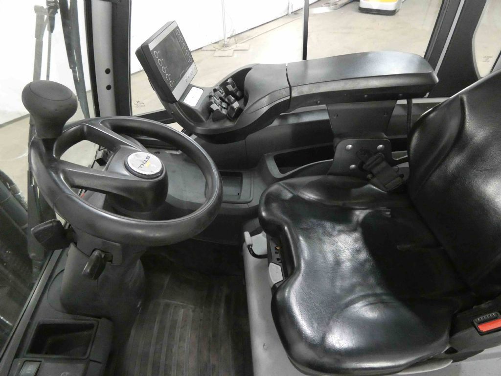 STILL RX60-25 - Electric forklift: picture 3 STILL RX60-25 - Electric forklift: picture 3