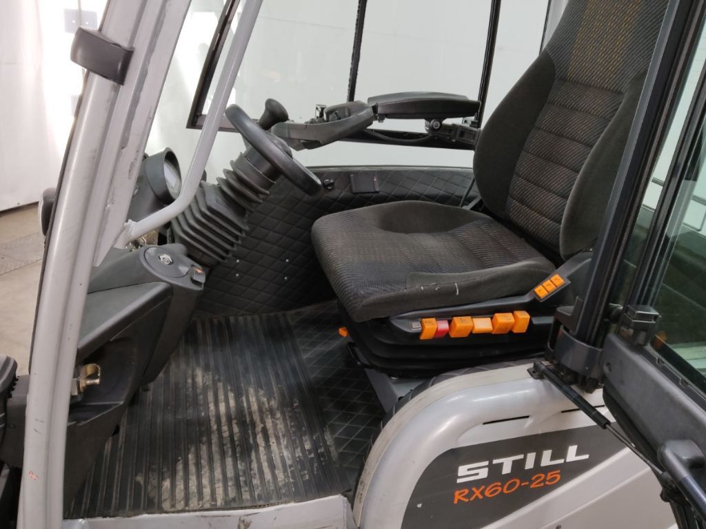 STILL RX60-25L - Electric forklift: picture 3 STILL RX60-25L - Electric forklift: picture 3