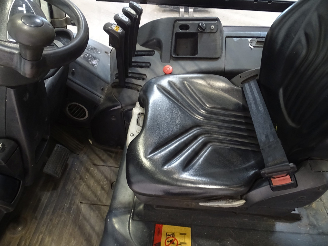 STILL RX60-45 - Electric forklift: picture 3 STILL RX60-45 - Electric forklift: picture 3