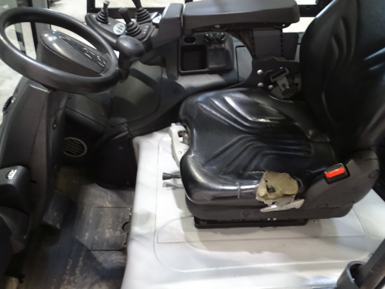 STILL RX60-50 - Electric forklift: picture 3 STILL RX60-50 - Electric forklift: picture 3