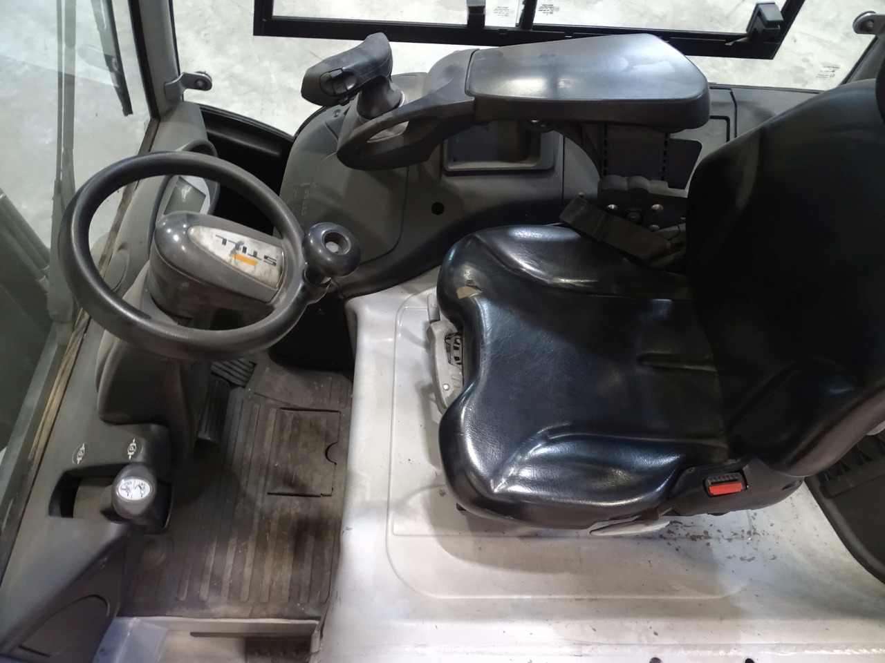 STILL RX60-50 - Electric forklift: picture 3 STILL RX60-50 - Electric forklift: picture 3