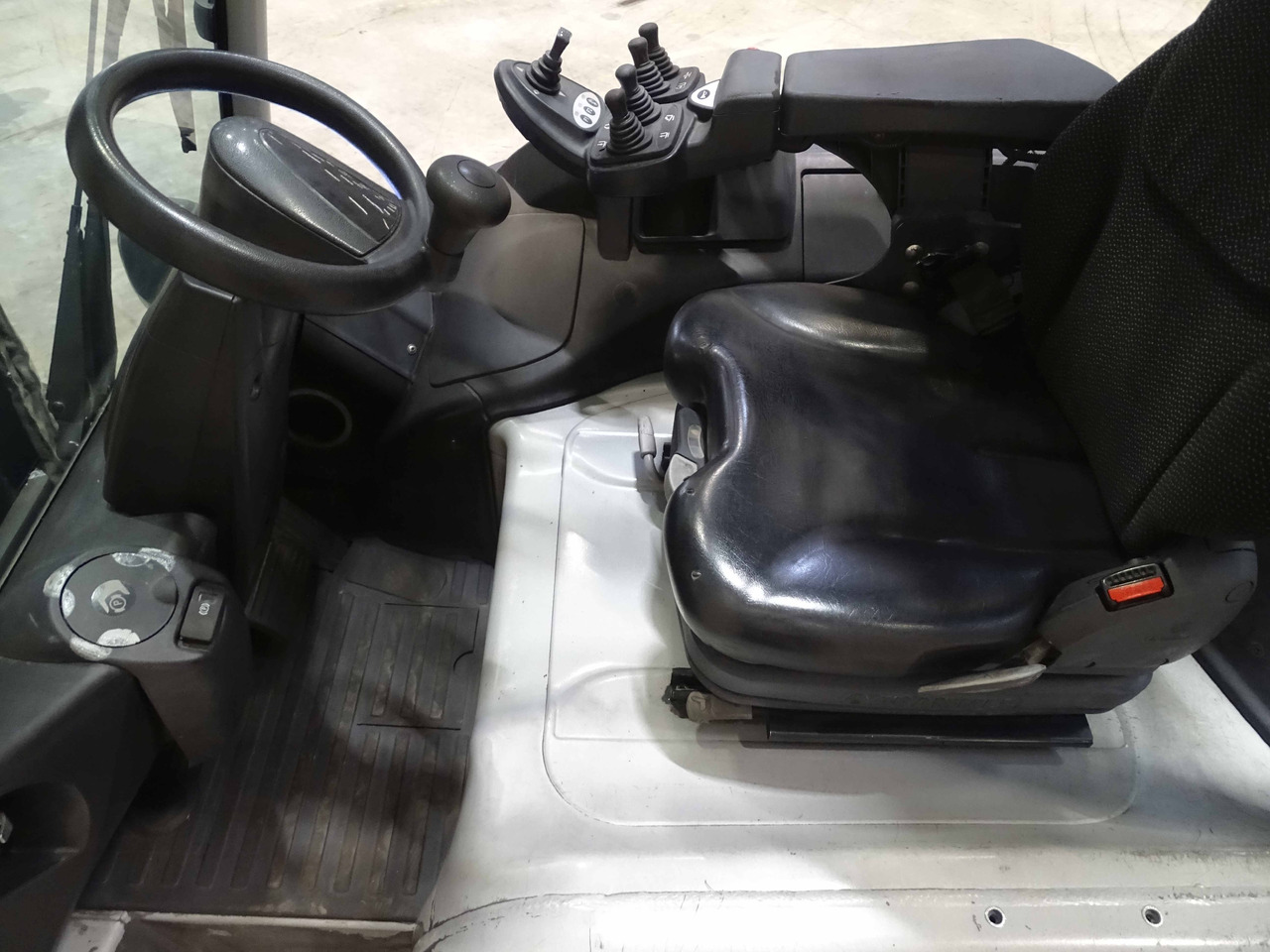 STILL RX60-50 - Electric forklift: picture 3 STILL RX60-50 - Electric forklift: picture 3