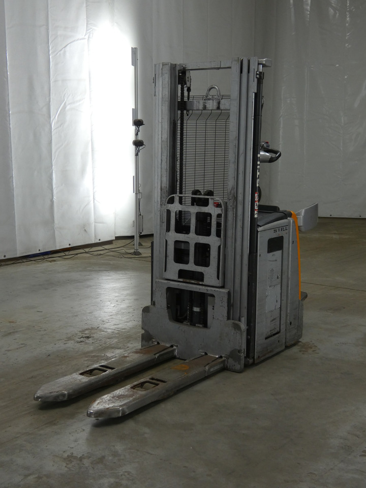 Still EXV-SF16I - Stacker: picture 1 Still EXV-SF16I - Stacker: picture 1