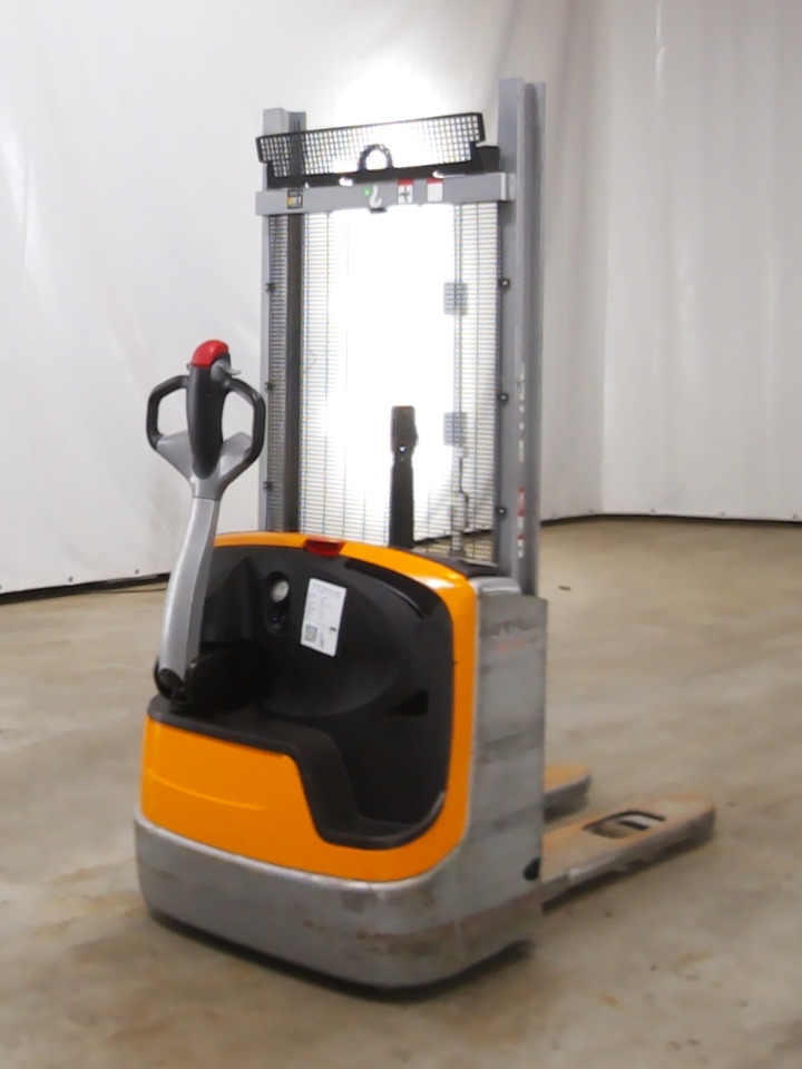 Still EXV10 - Stacker: picture 2 Still EXV10 - Stacker: picture 2