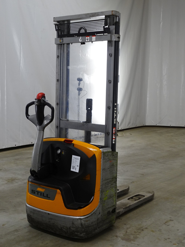 Still EXV12 - Stacker: picture 2 Still EXV12 - Stacker: picture 2