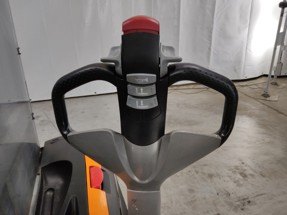 Still EXV12 - Stacker: picture 3 Still EXV12 - Stacker: picture 3