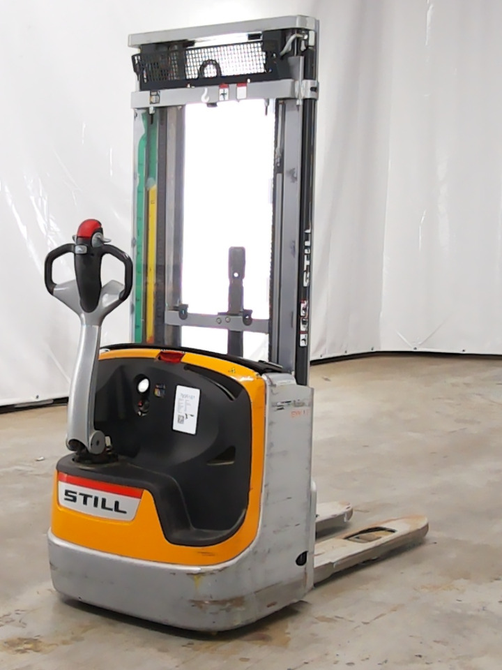 Still EXV12 - Stacker: picture 2 Still EXV12 - Stacker: picture 2
