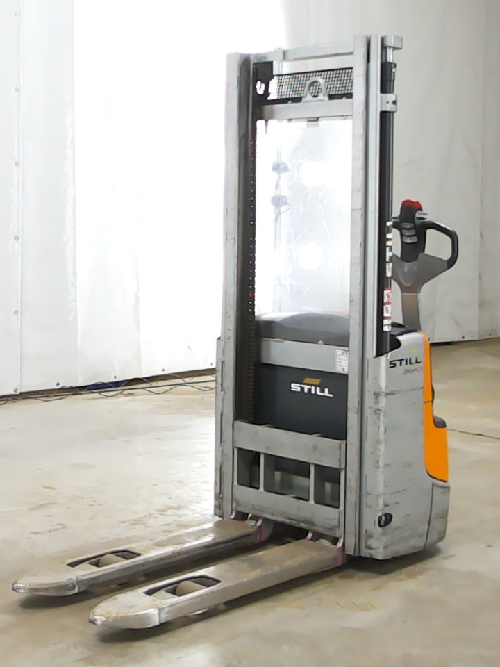 Still EXV12 - Stacker: picture 1 Still EXV12 - Stacker: picture 1