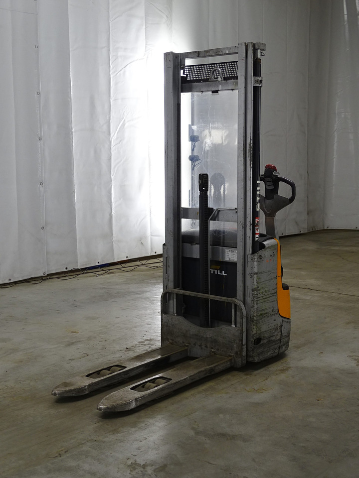 Still EXV12 - Stacker: picture 1 Still EXV12 - Stacker: picture 1