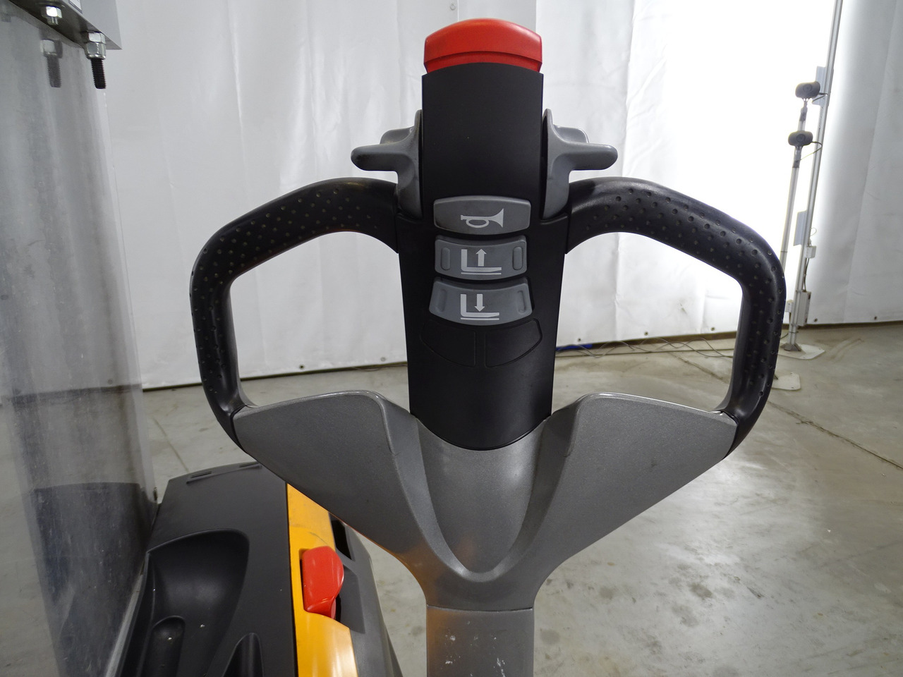 Still EXV12 - Stacker: picture 3 Still EXV12 - Stacker: picture 3