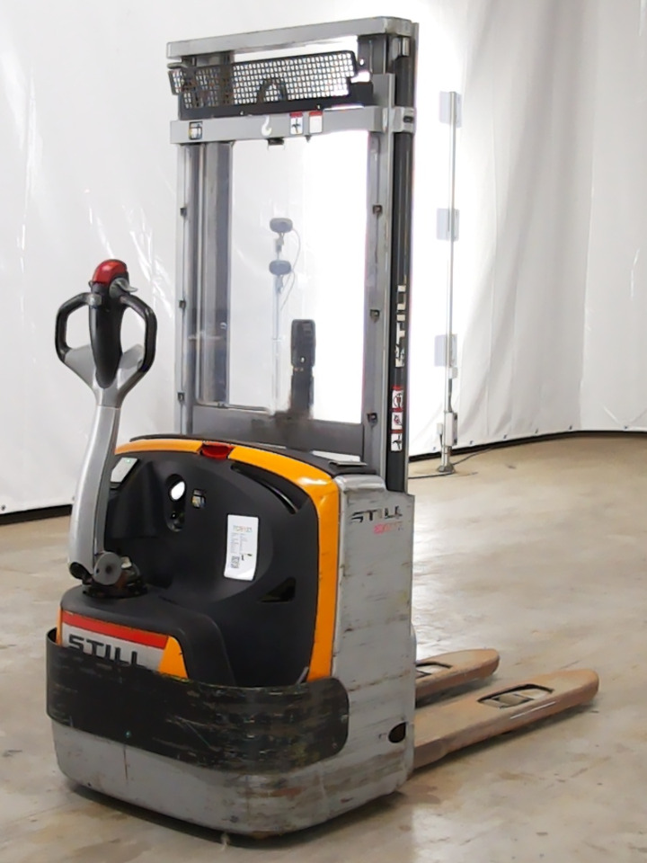 Still EXV12 - Stacker: picture 2 Still EXV12 - Stacker: picture 2